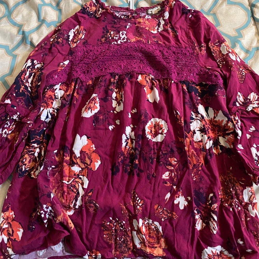 Fushia flowery